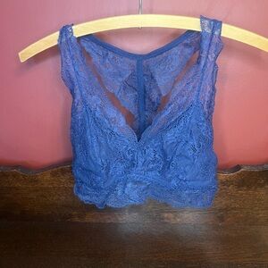 Gilligan & O'Malley Lace Bandeau in Blue